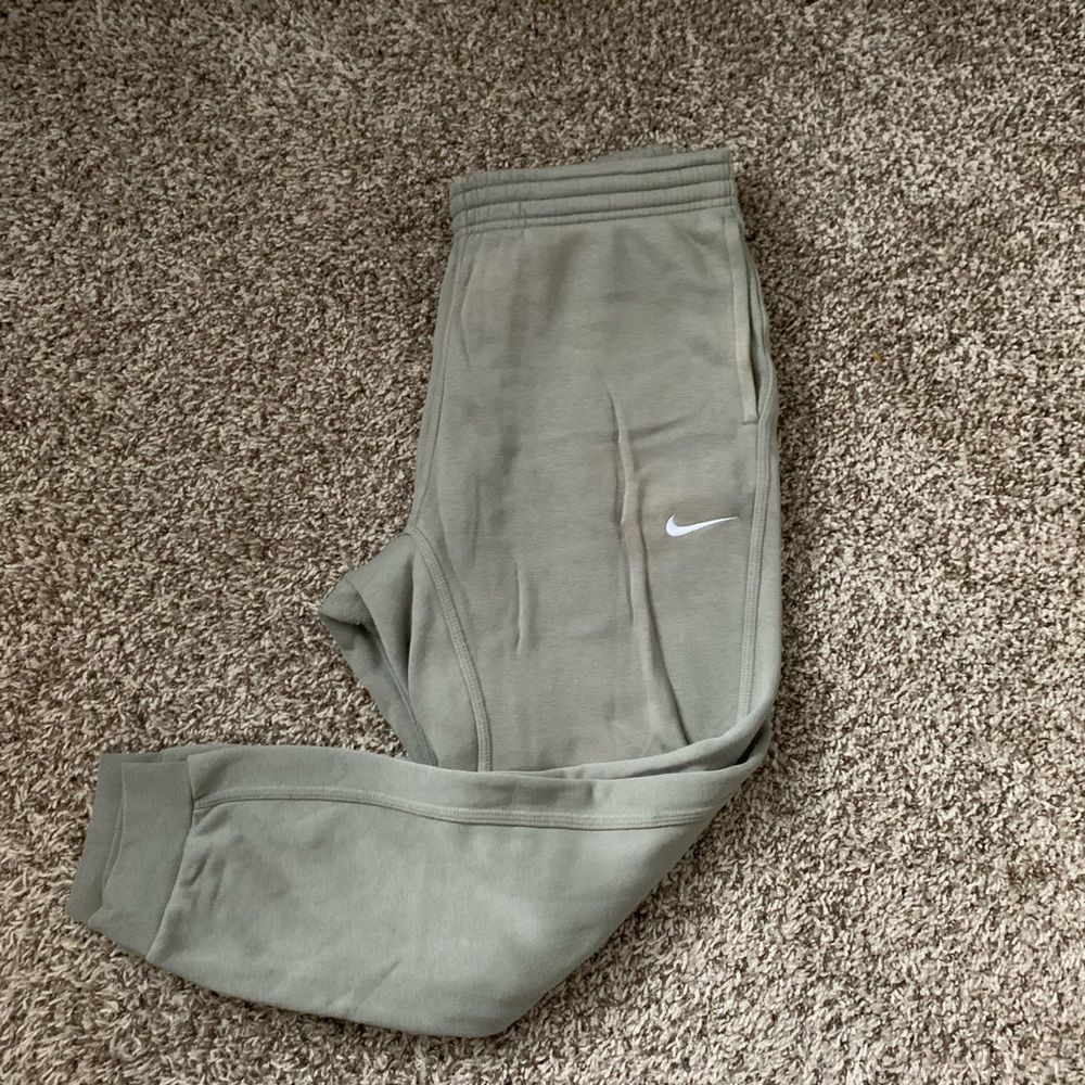 Nike Large Olive green Sweats